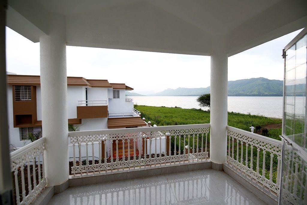 Deluxe Triple Room with Sea View